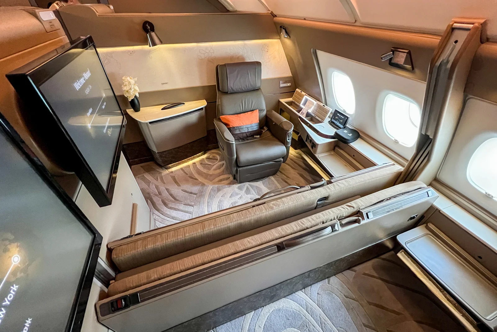 My New Favourite Flight? Singapore Airways New Suites Class Evaluation