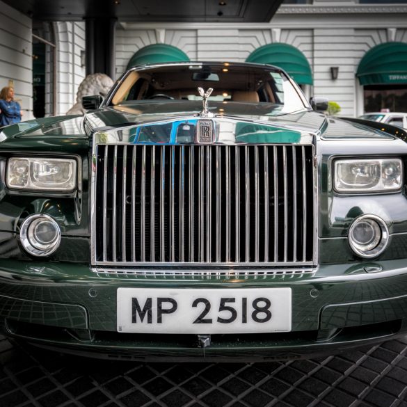 Driving to The Peninsula Hong Kong in a ROLLS ROYCE